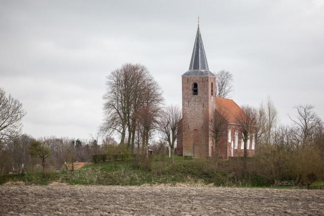 Kerk in Eenum | Trouwfotograaf in Groningen